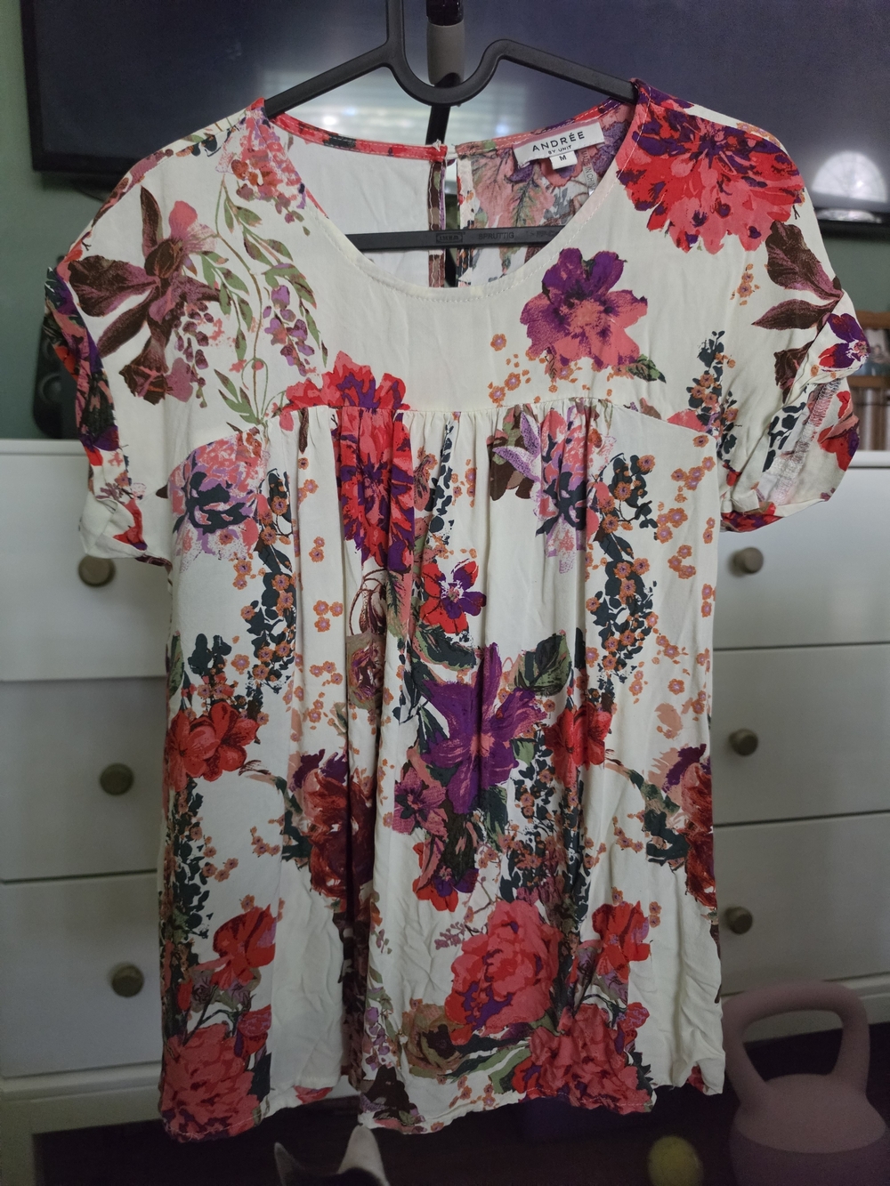Andree Cream Floral Short Sleeve Women's Top
